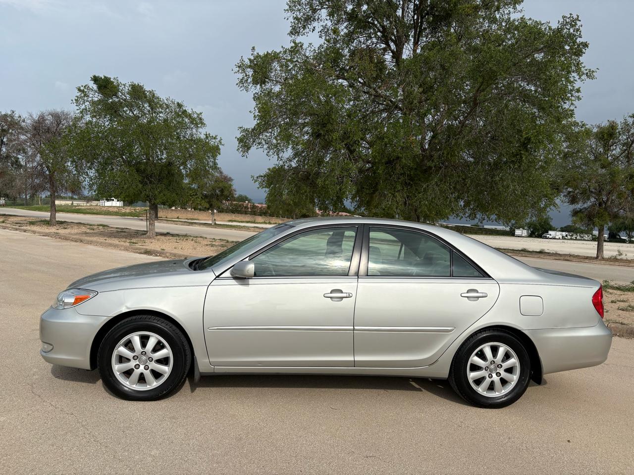 Toyota Camry 4dr Sdn XLE Auto (Natl) 2003