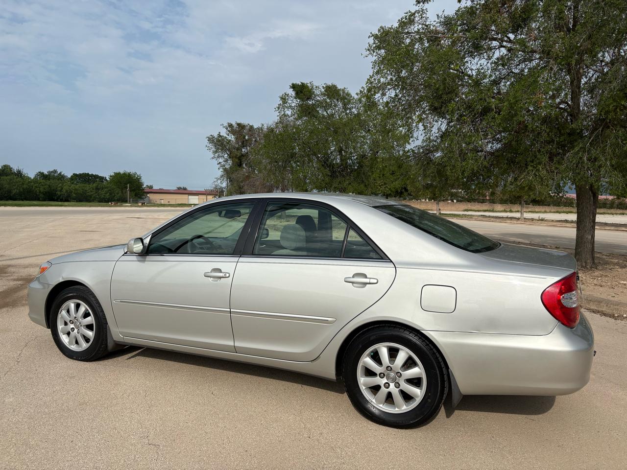 Toyota Camry 4dr Sdn XLE Auto (Natl) 2003