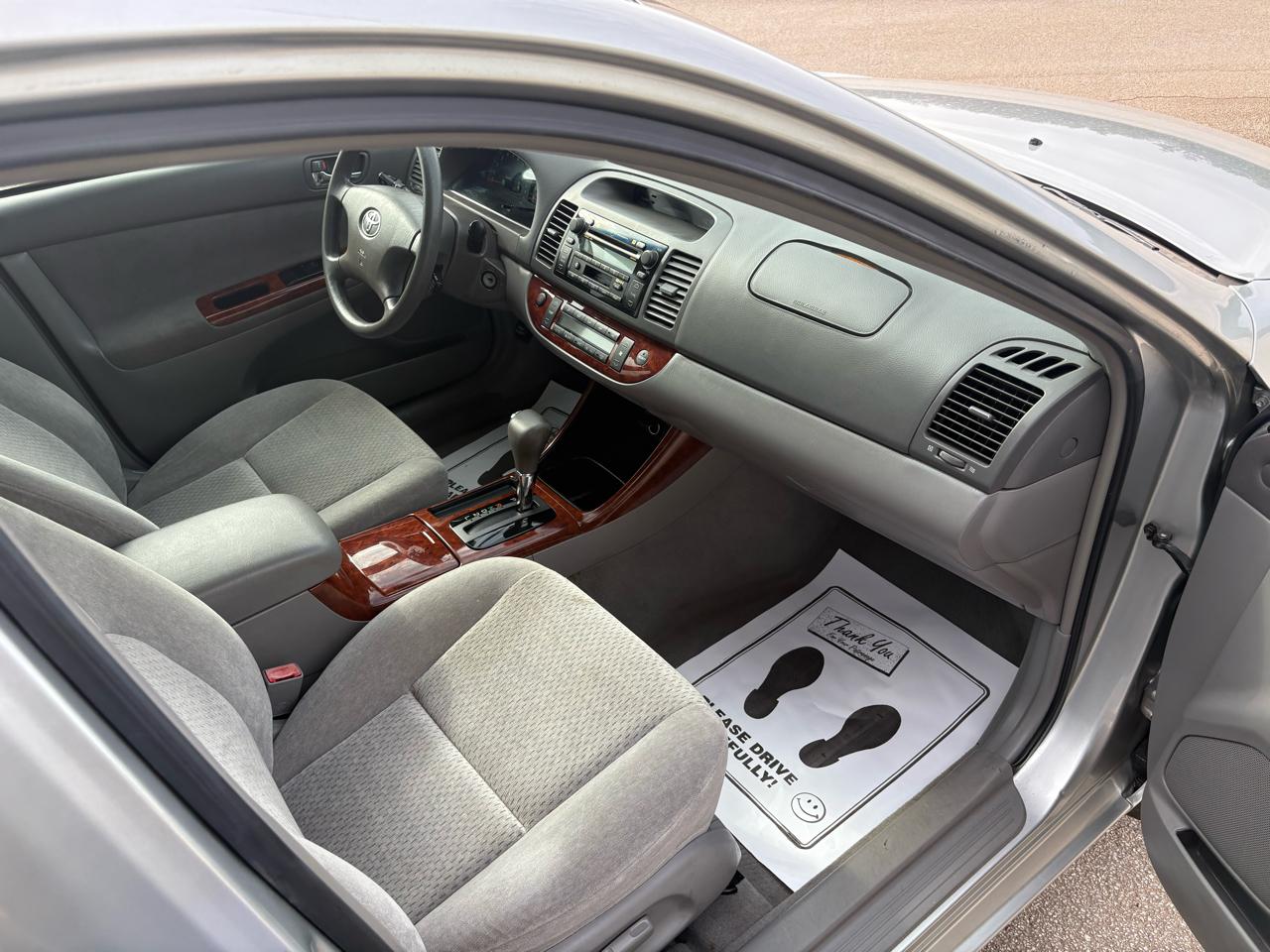 Toyota Camry 4dr Sdn XLE Auto (Natl) 2003