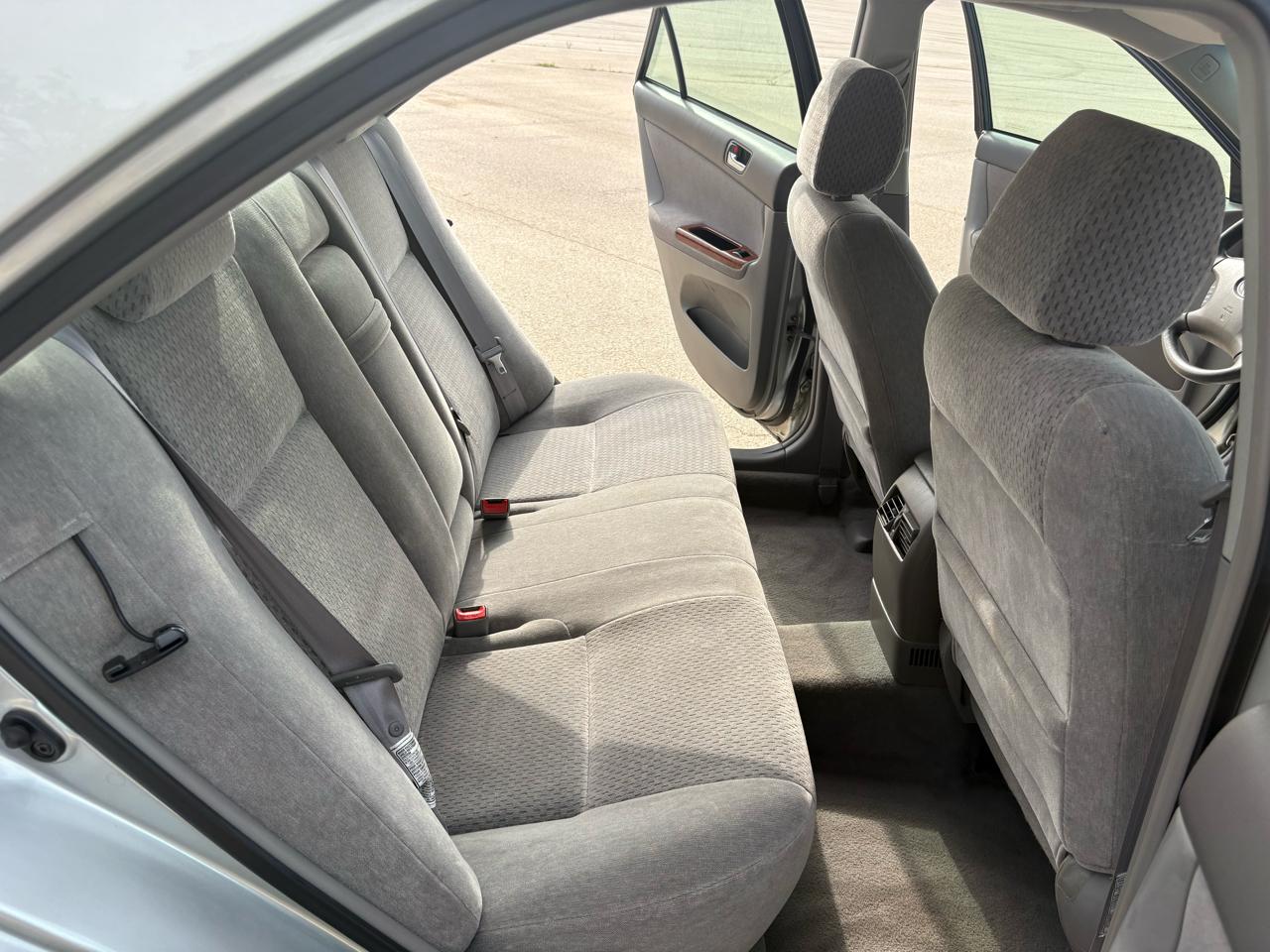 Toyota Camry 4dr Sdn XLE Auto (Natl) 2003