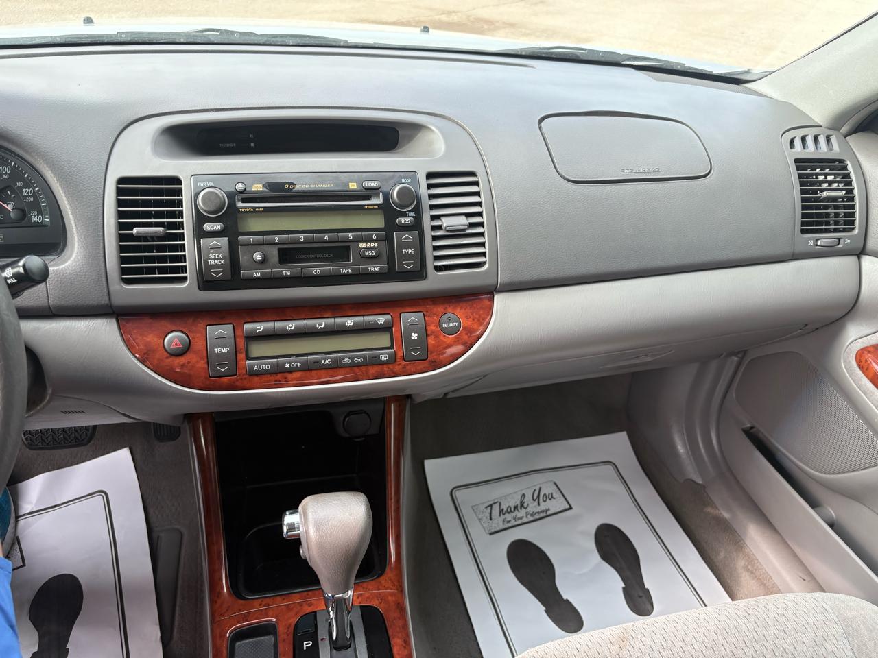 Toyota Camry 4dr Sdn XLE Auto (Natl) 2003