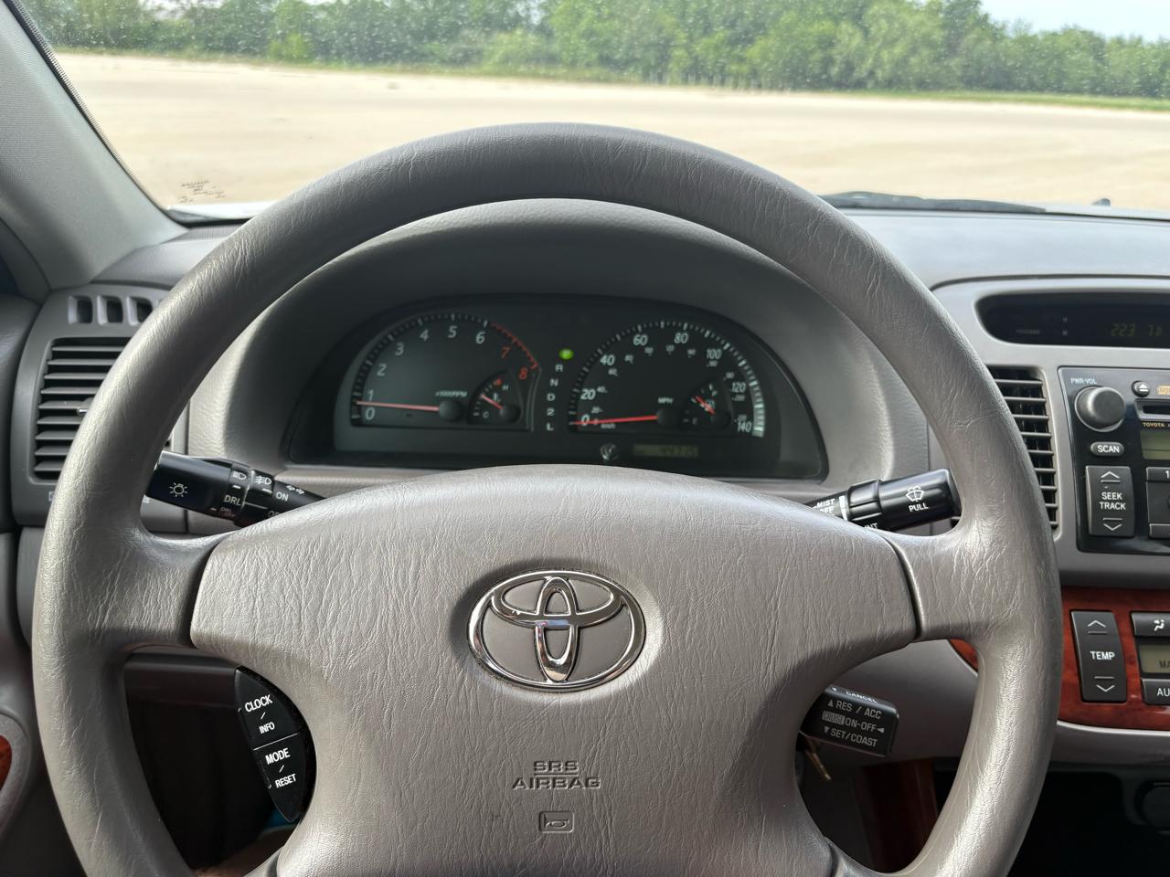 Toyota Camry 4dr Sdn XLE Auto (Natl) 2003