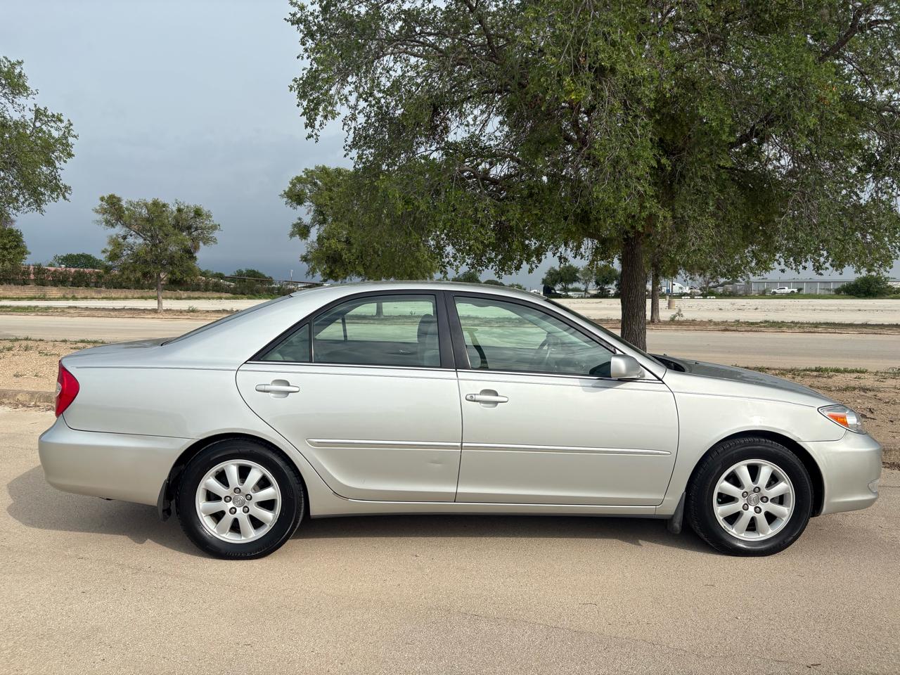 Toyota Camry 4dr Sdn XLE Auto (Natl) 2003