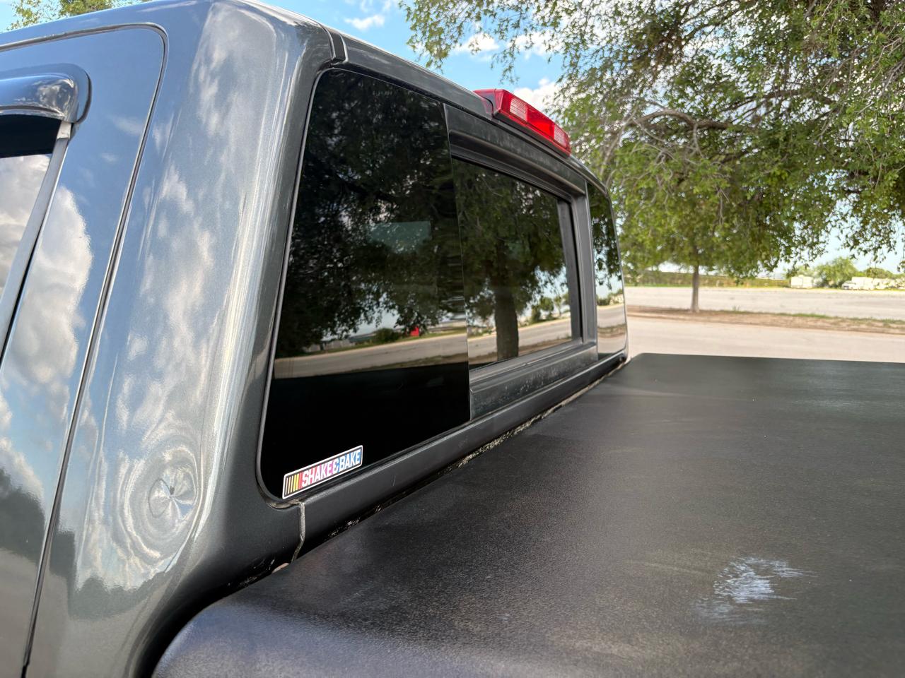 Nissan Titan LE Crew Cab 2WD 2005