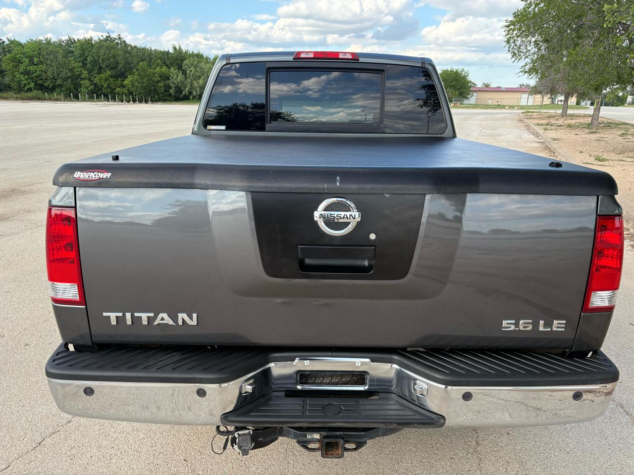 Nissan Titan LE Crew Cab 2WD 2005