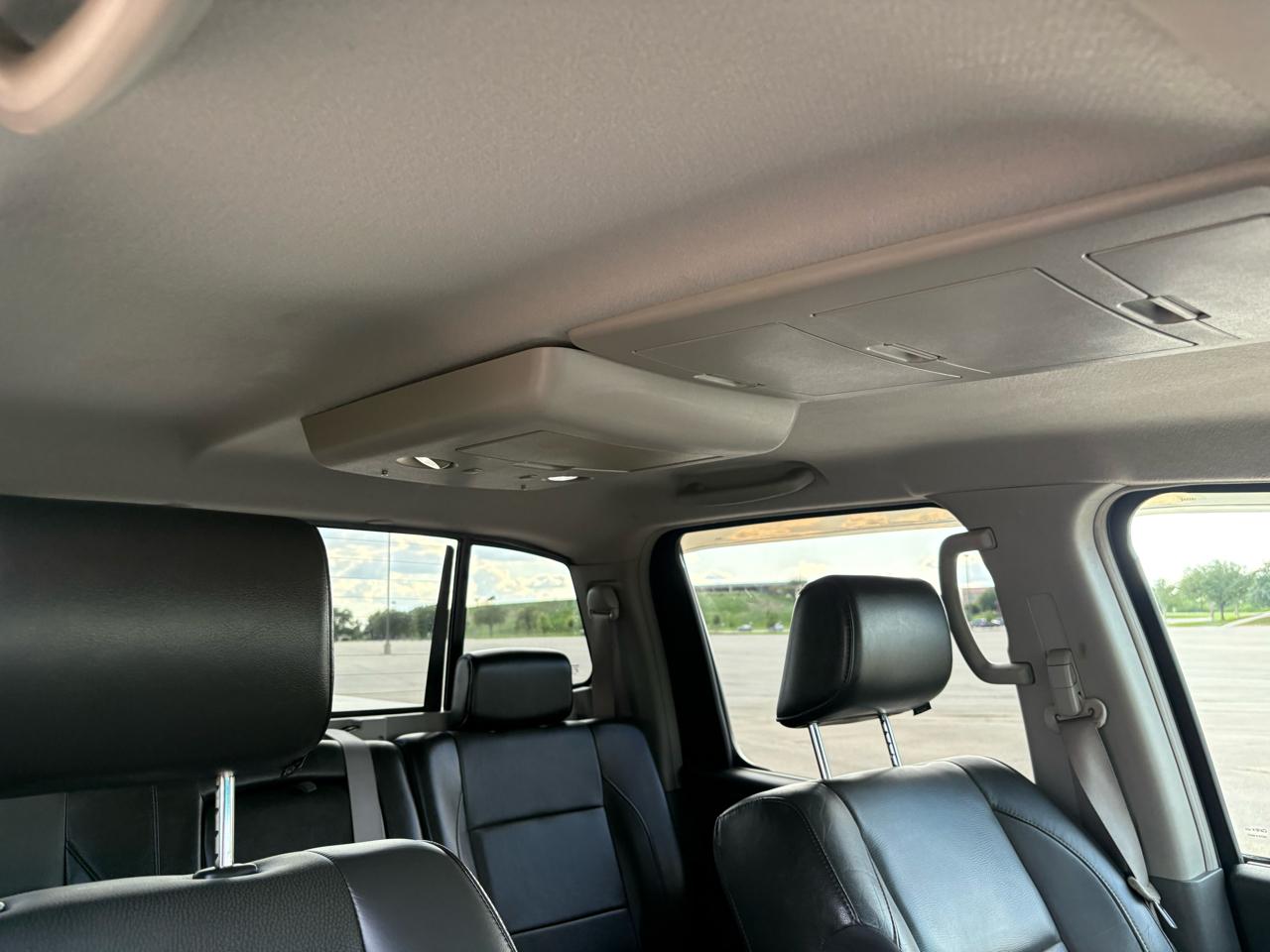 Nissan Titan LE Crew Cab 2WD 2005