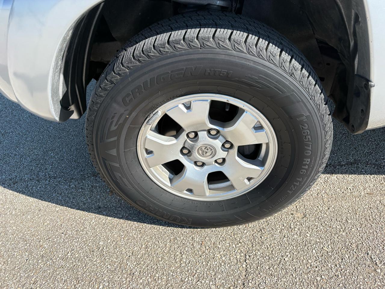 Toyota Tacoma Access 128" PreRunner V6 Auto Natl 2005