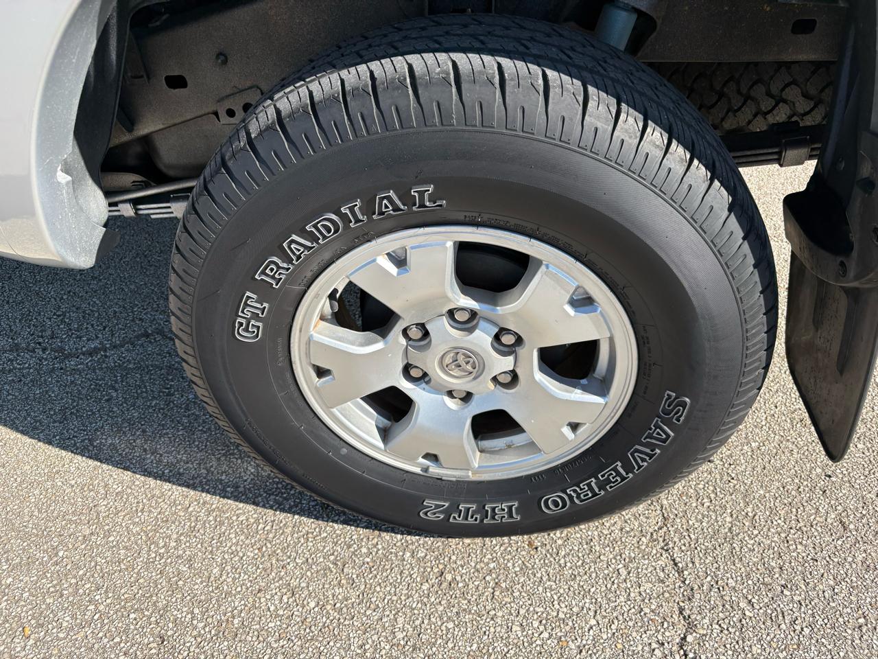 Toyota Tacoma Access 128" PreRunner V6 Auto Natl 2005