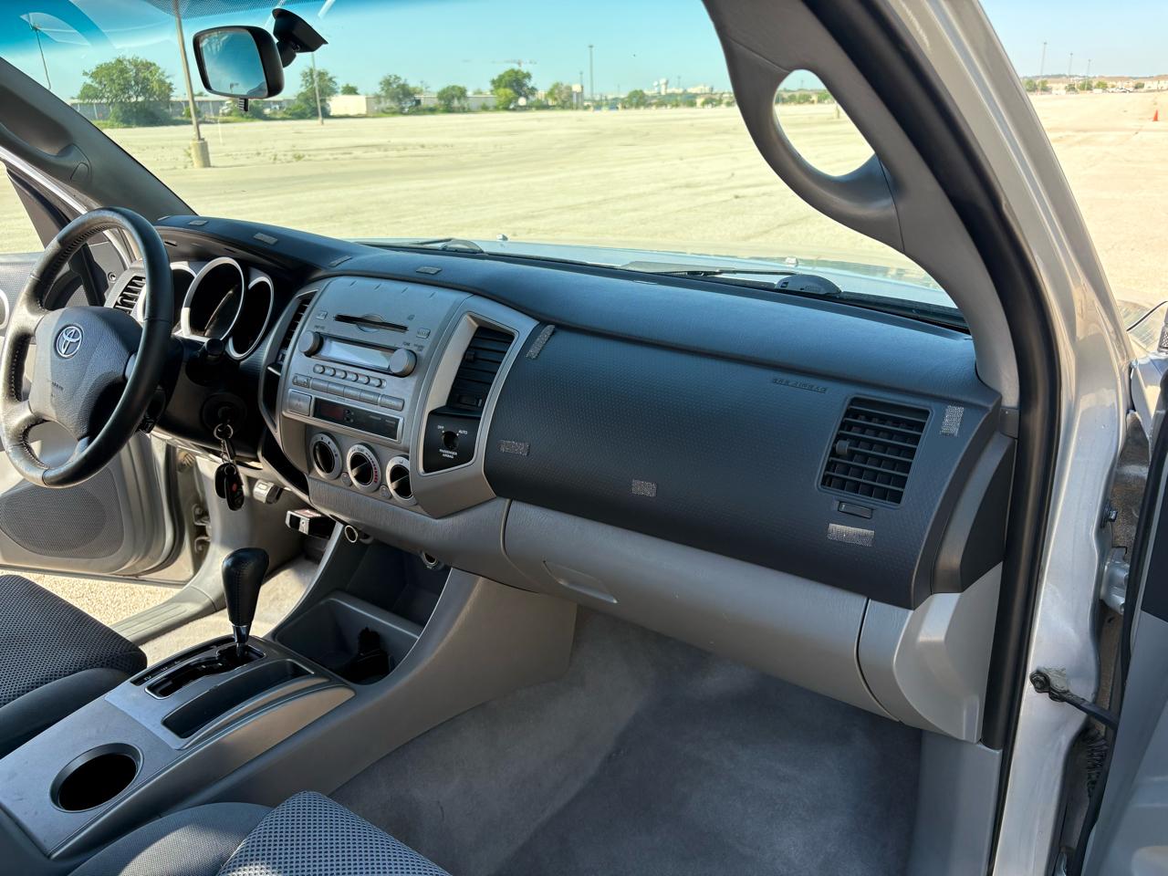 Toyota Tacoma Access 128" PreRunner V6 Auto Natl 2005