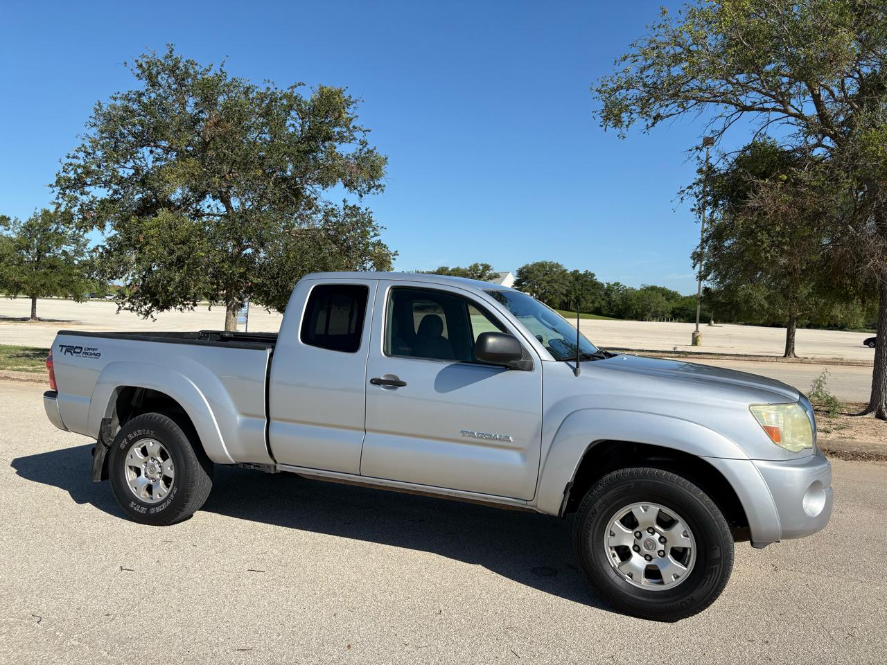 Toyota Tacoma Access 128" PreRunner V6 Auto Natl 2005