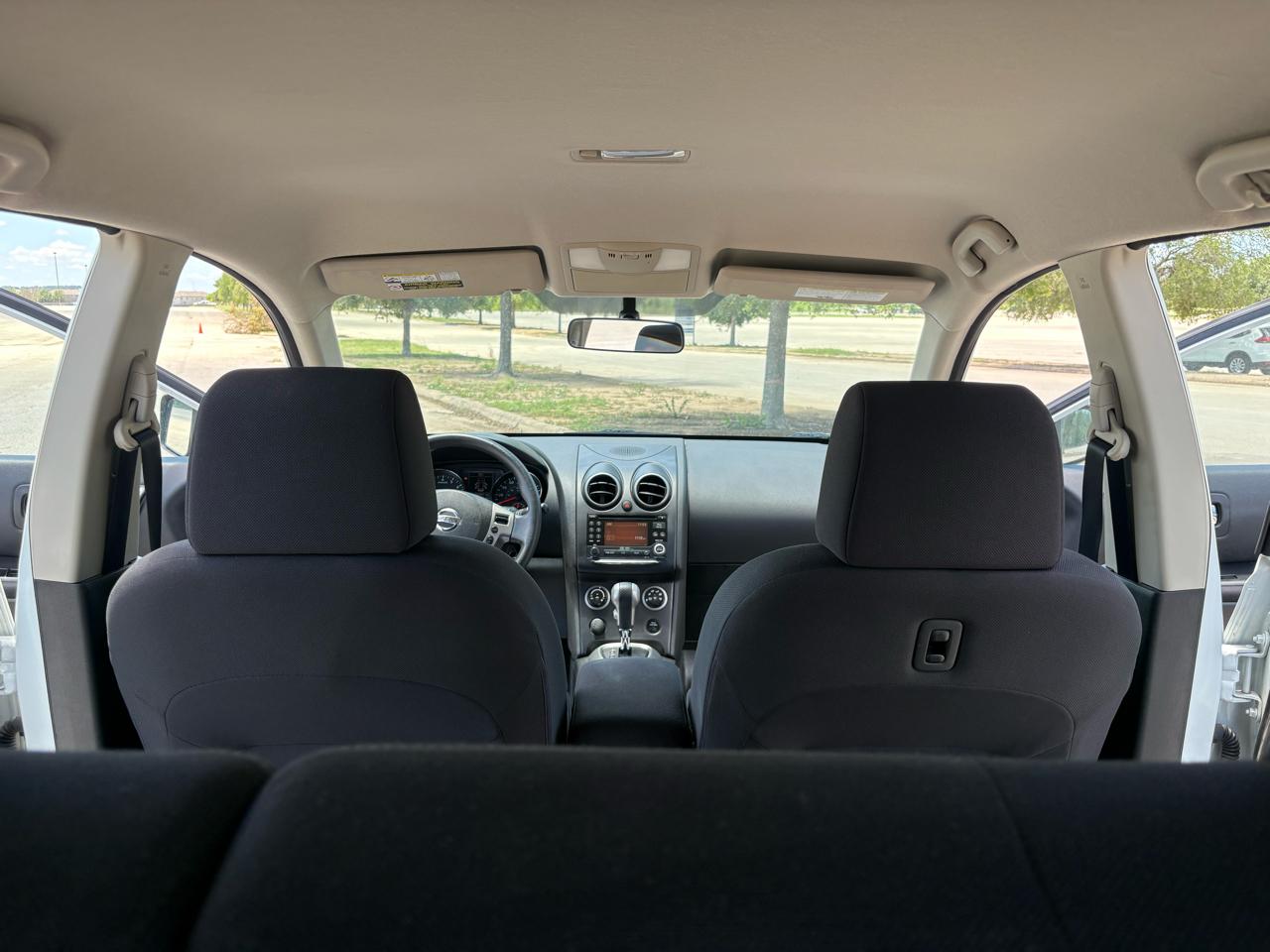 Nissan Rogue FWD 4dr SV 2011