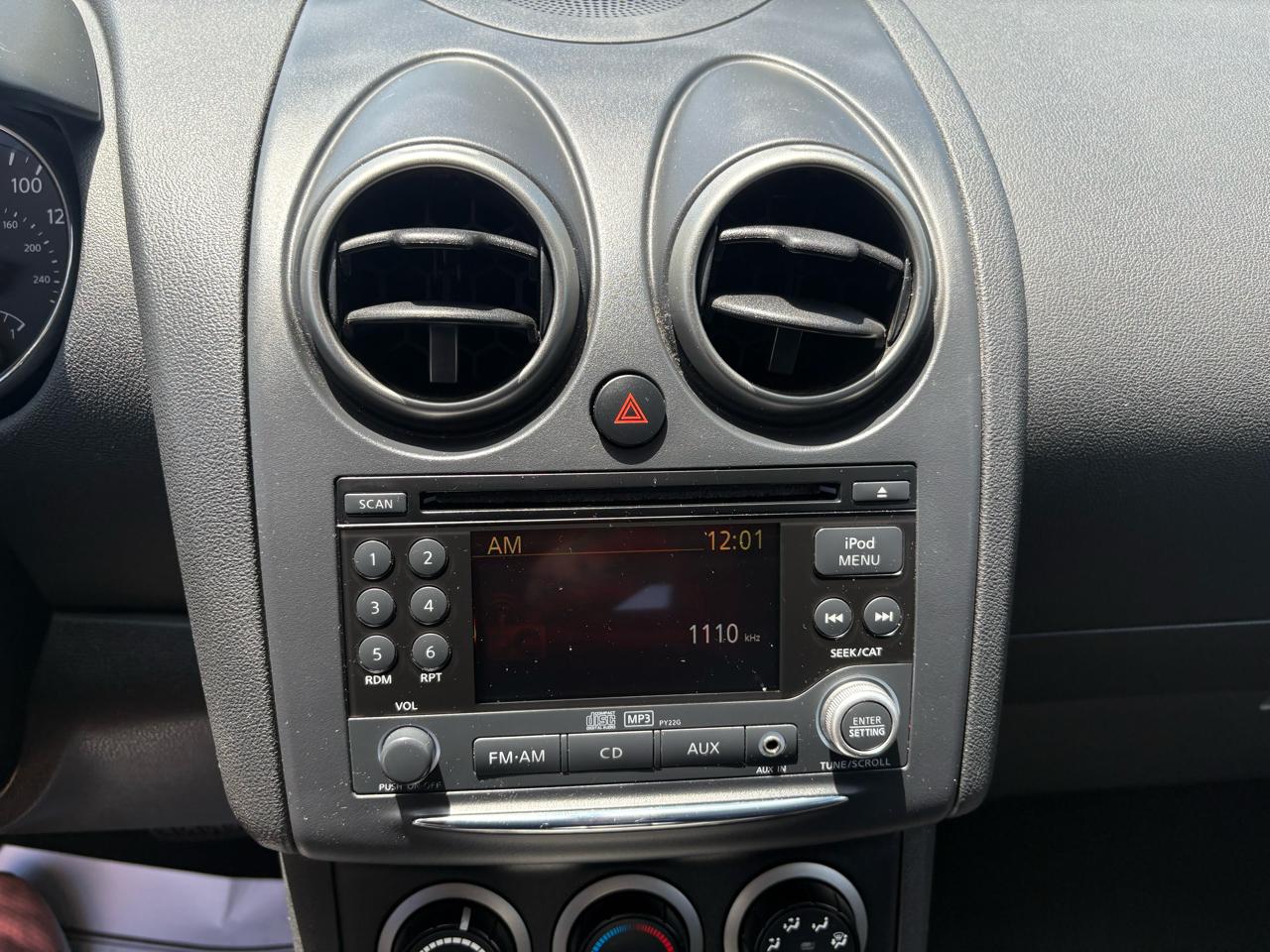 Nissan Rogue FWD 4dr SV 2011