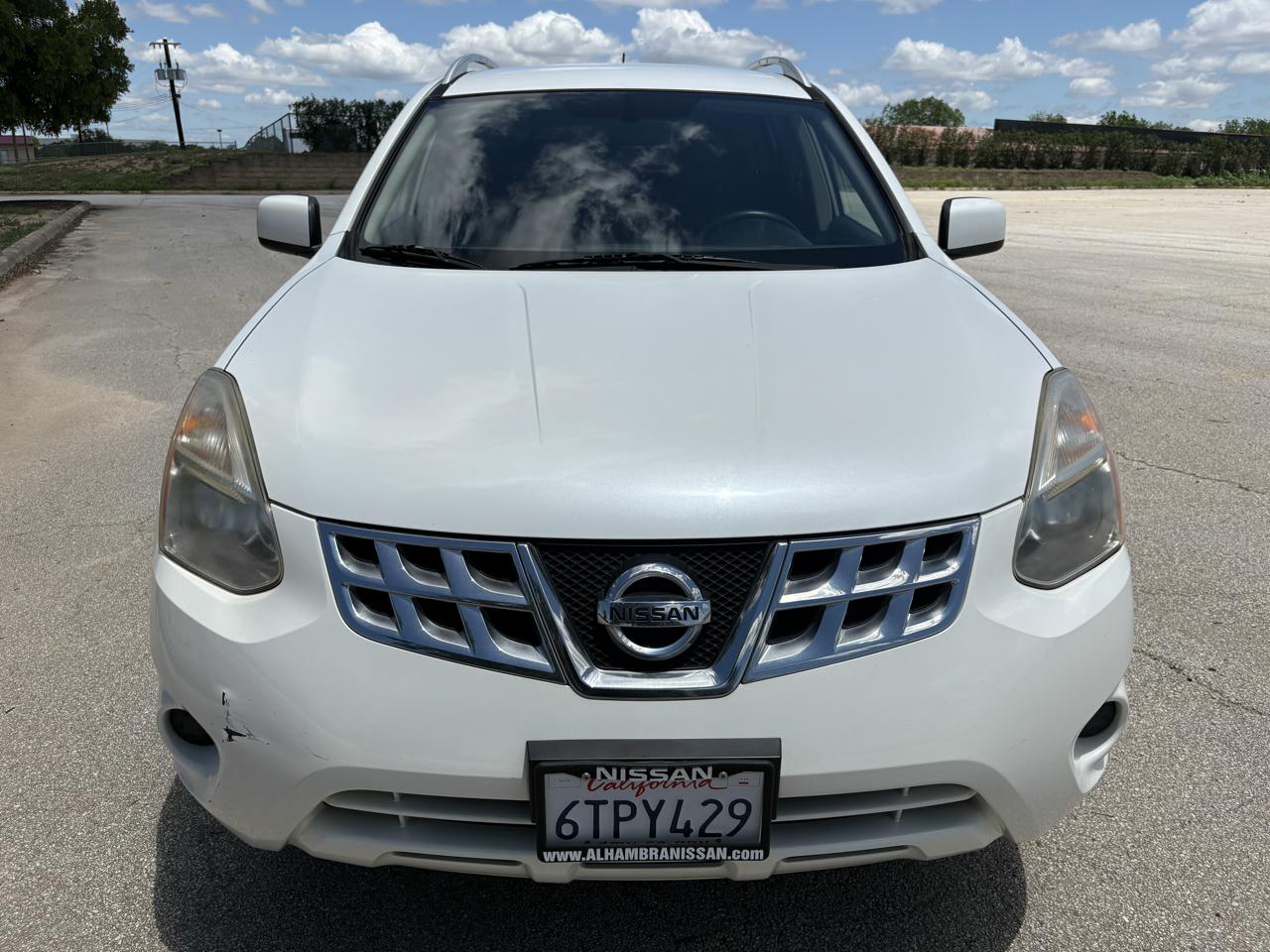Nissan Rogue FWD 4dr SV 2011