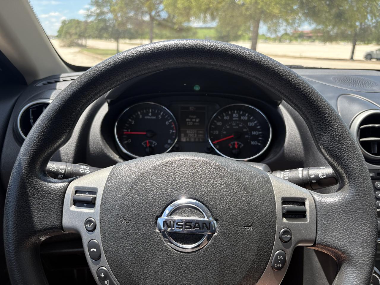Nissan Rogue FWD 4dr SV 2011