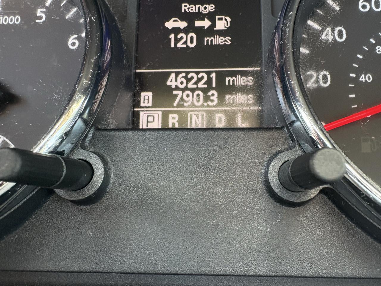 Nissan Rogue FWD 4dr SV 2011