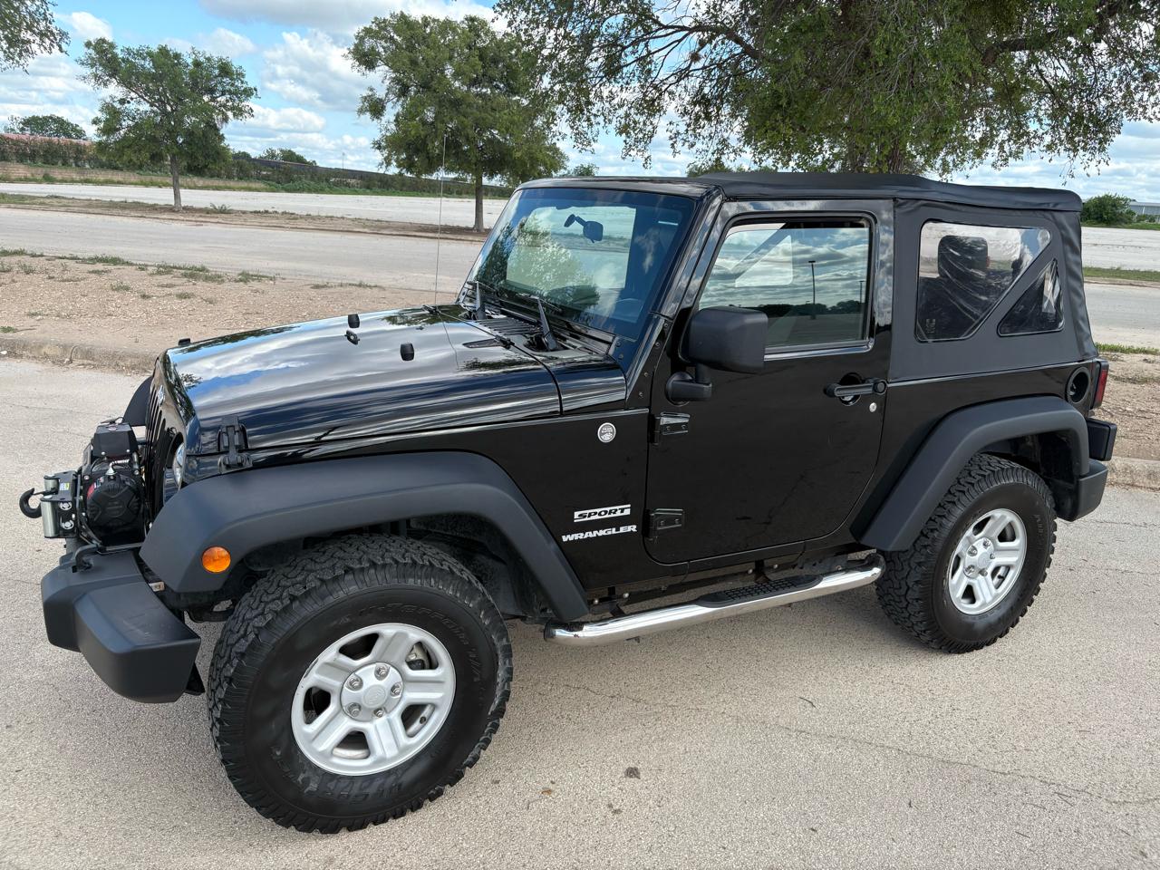 Jeep Wrangler 4WD 2dr Sport 2010