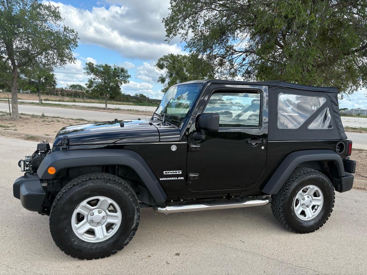 Jeep Wrangler 4WD 2dr Sport 2010
