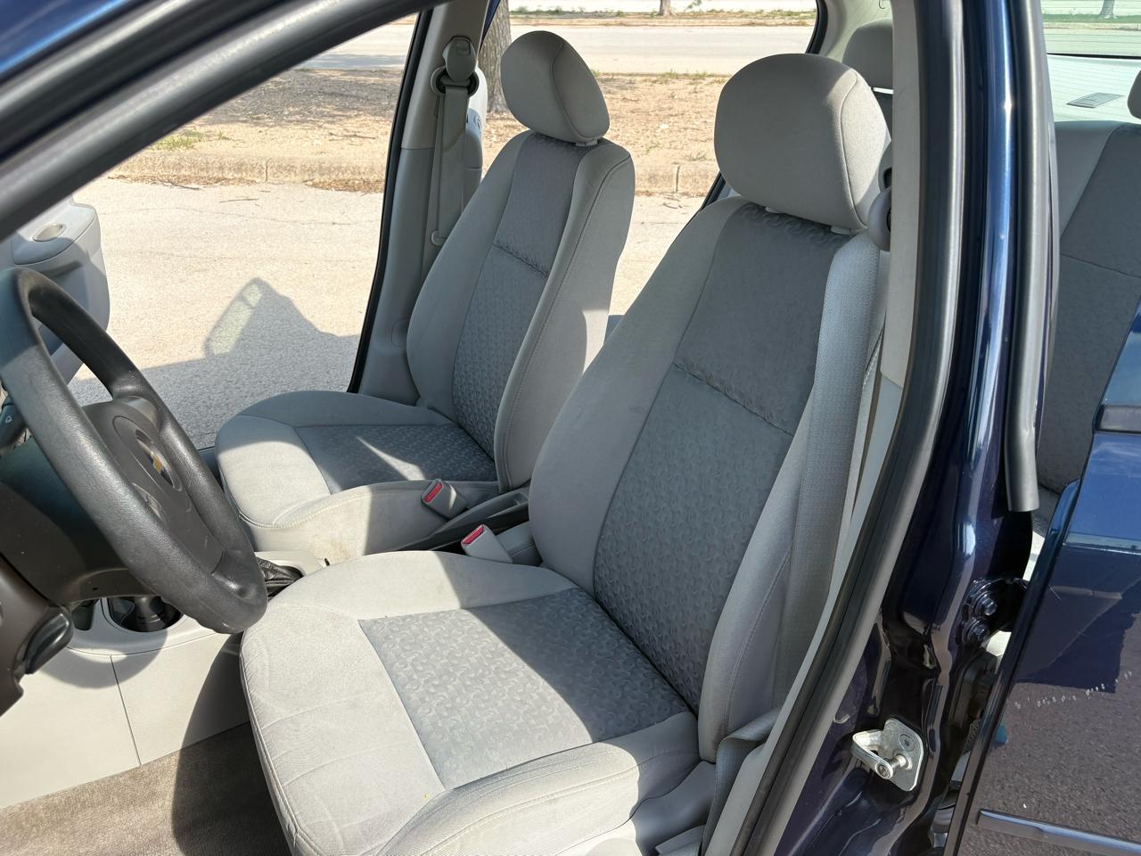 Chevrolet Cobalt 4dr Sdn LS 2009