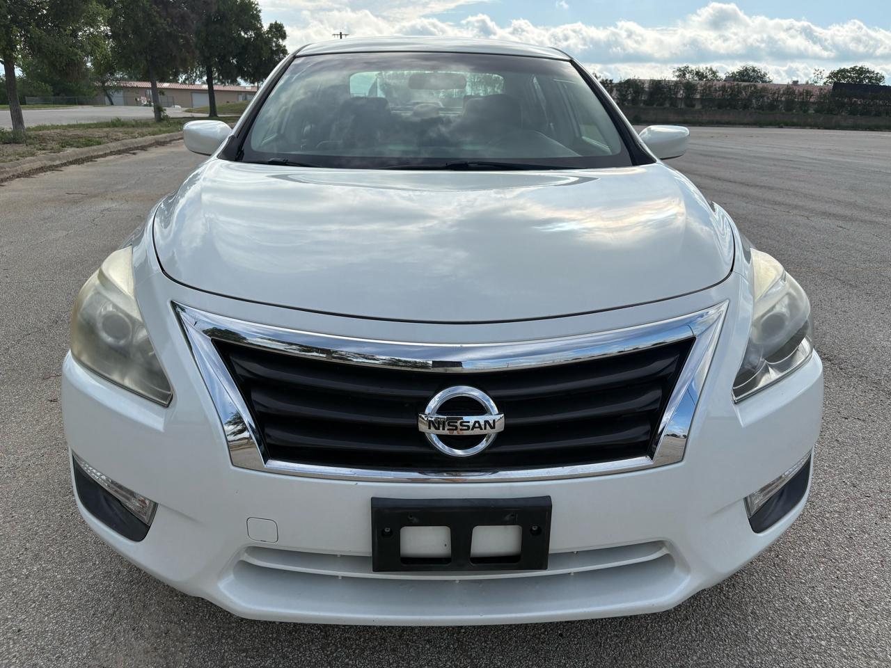 Nissan Altima 4dr Sdn I4 2.5 S 2013