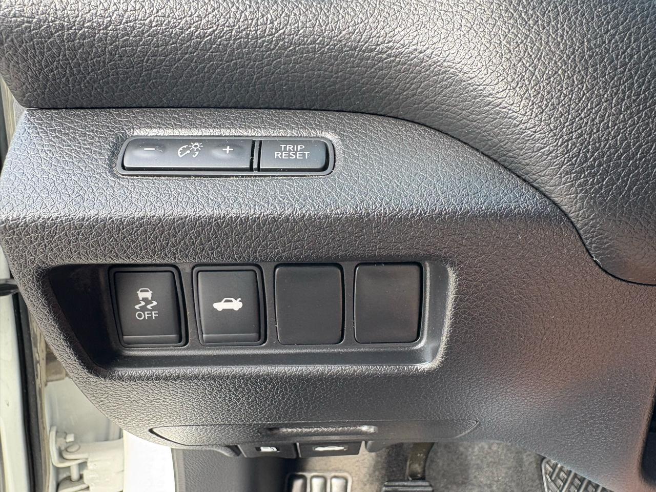Nissan Altima 4dr Sdn I4 2.5 S 2013