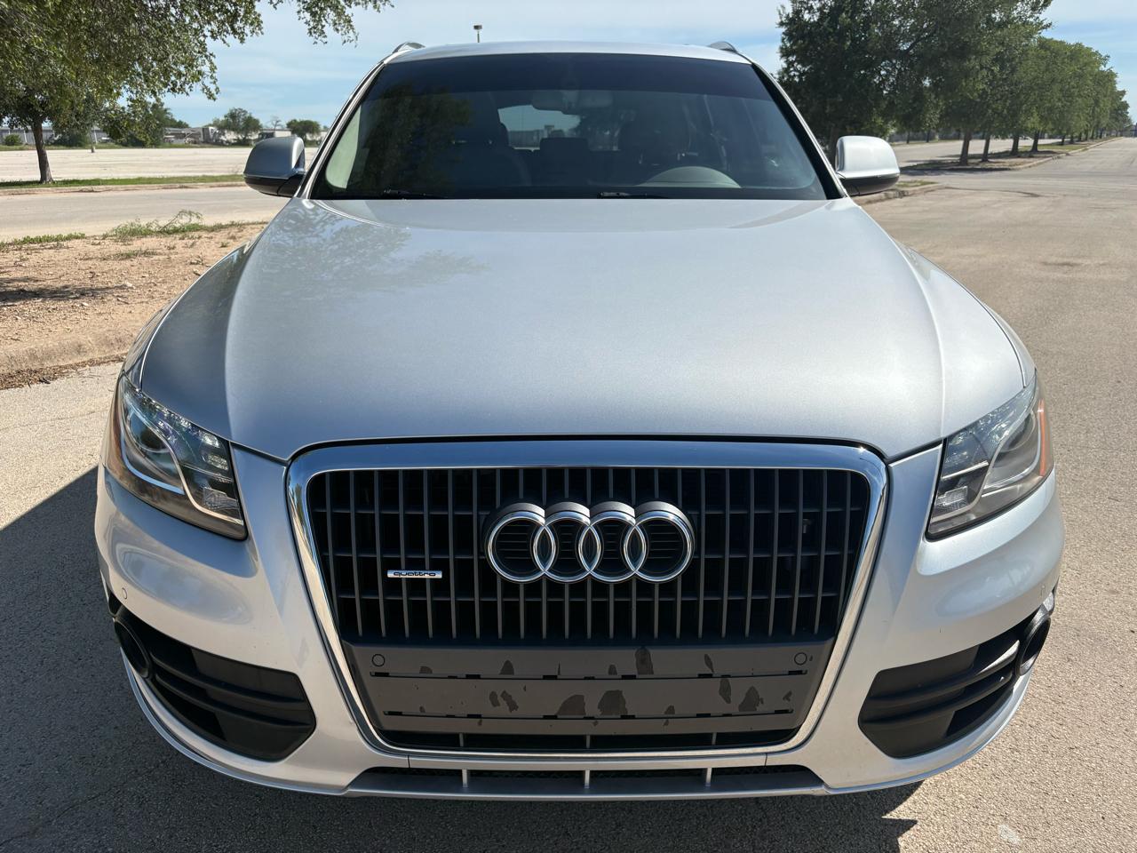 Audi Q5 quattro 4dr 2.0T Premium Plus 2011