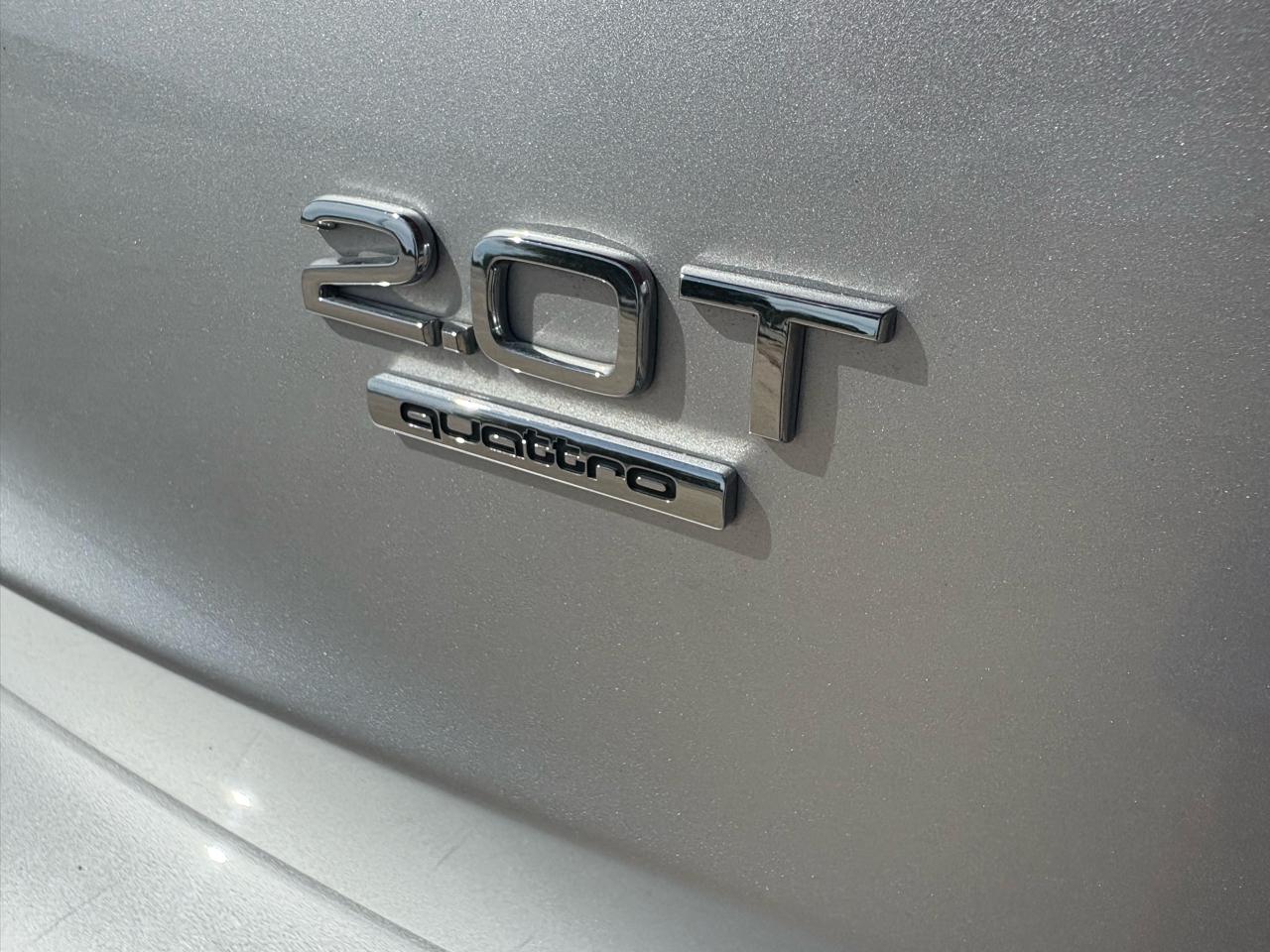 Audi Q5 quattro 4dr 2.0T Premium Plus 2011