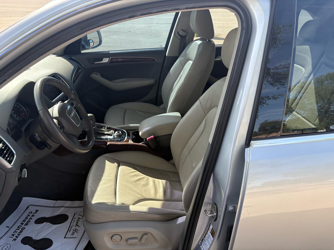 Audi Q5 quattro 4dr 2.0T Premium Plus 2011