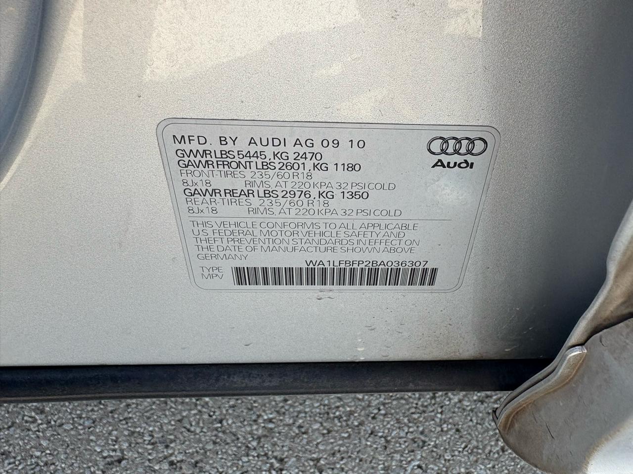 Audi Q5 quattro 4dr 2.0T Premium Plus 2011