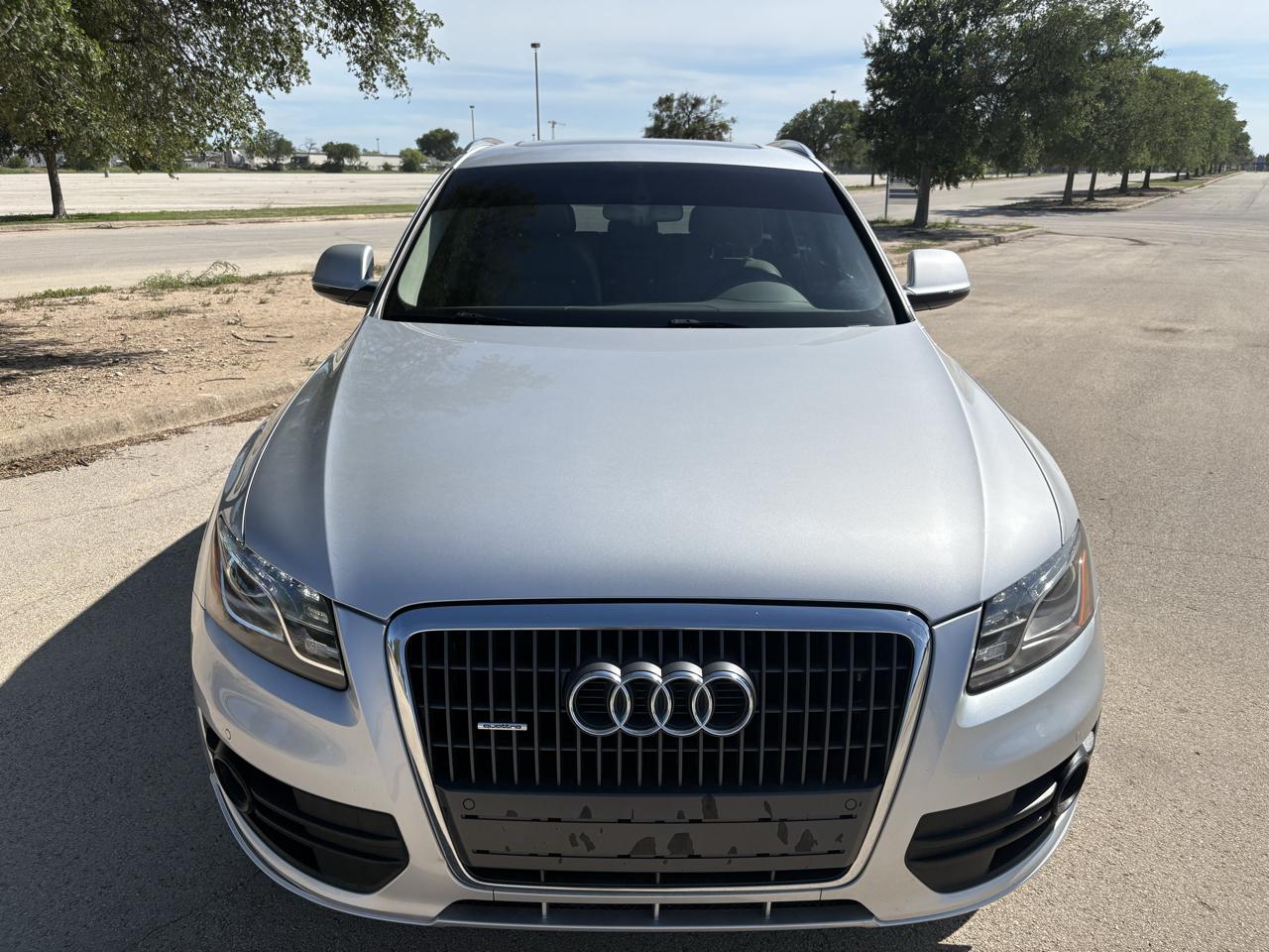Audi Q5 quattro 4dr 2.0T Premium Plus 2011