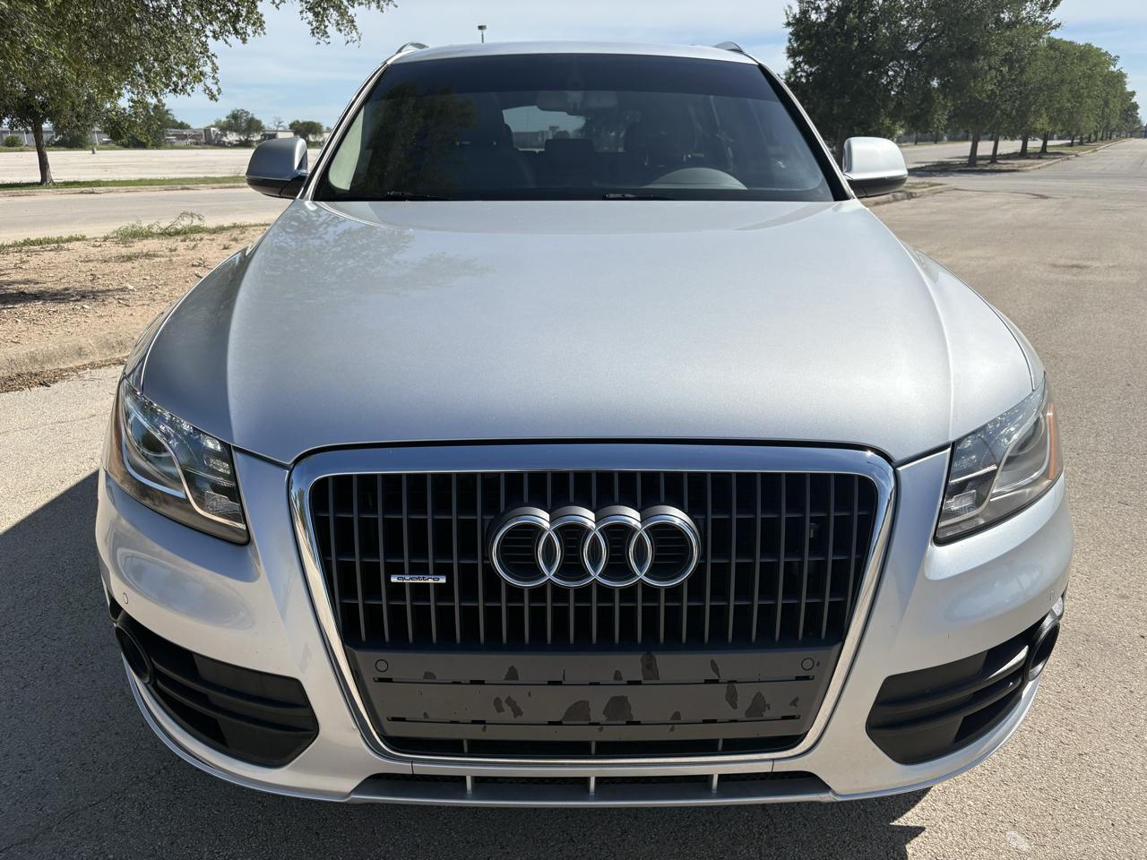 Audi Q5 quattro 4dr 2.0T Premium Plus 2011