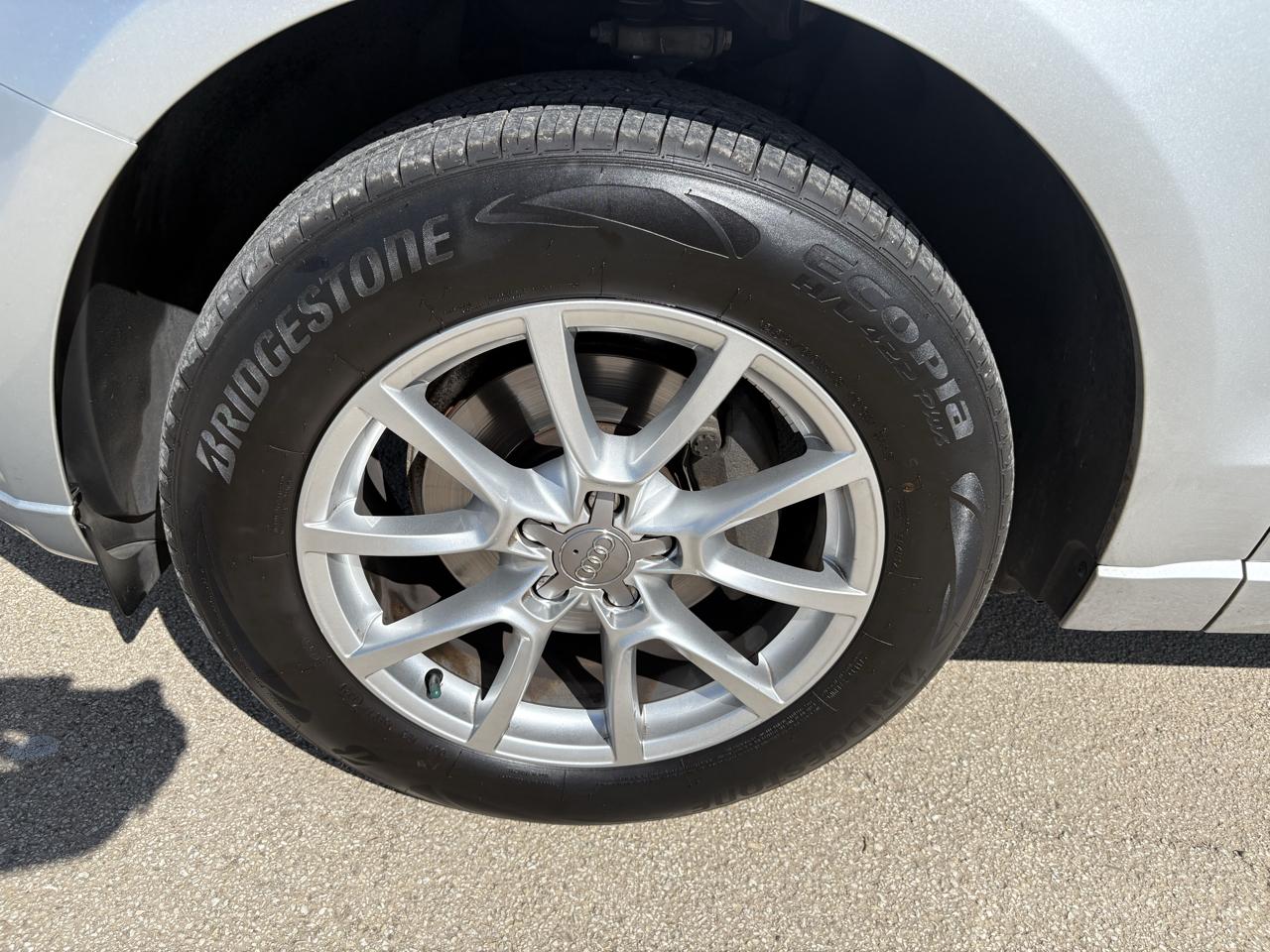 Audi Q5 quattro 4dr 2.0T Premium Plus 2011