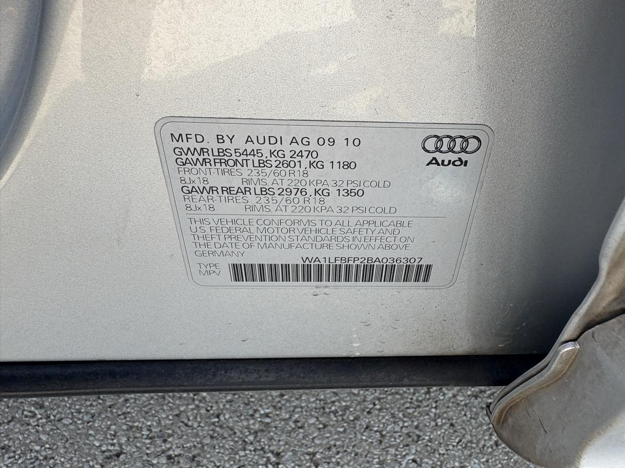 Audi Q5 quattro 4dr 2.0T Premium Plus 2011