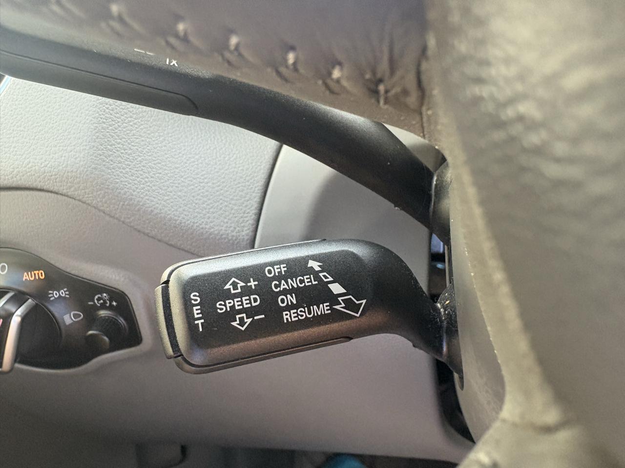 Audi Q5 quattro 4dr 2.0T Premium Plus 2011