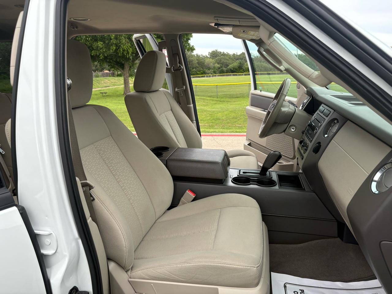 Ford Expedition EL  2013