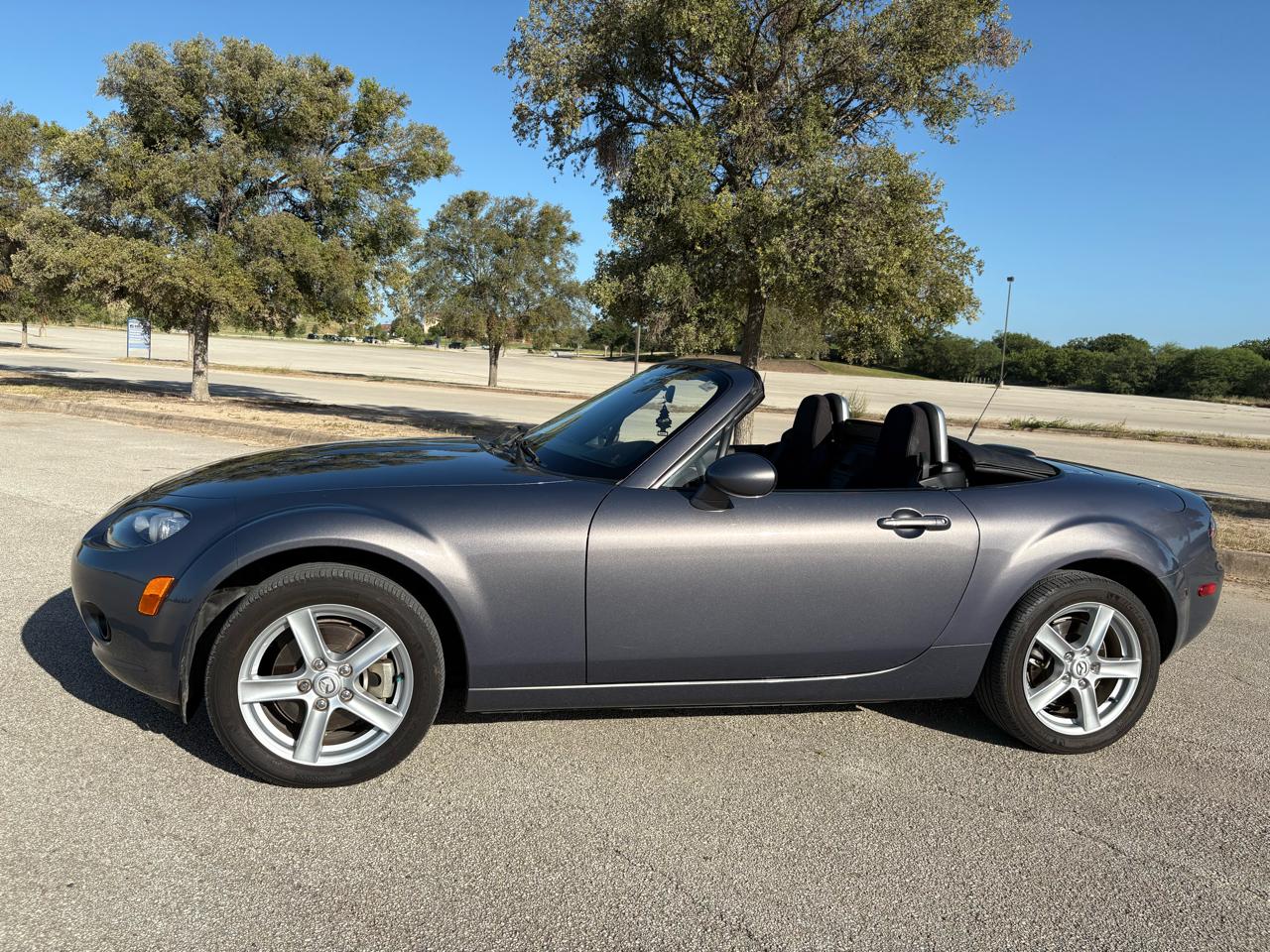 Mazda MX-5 Miata  2007