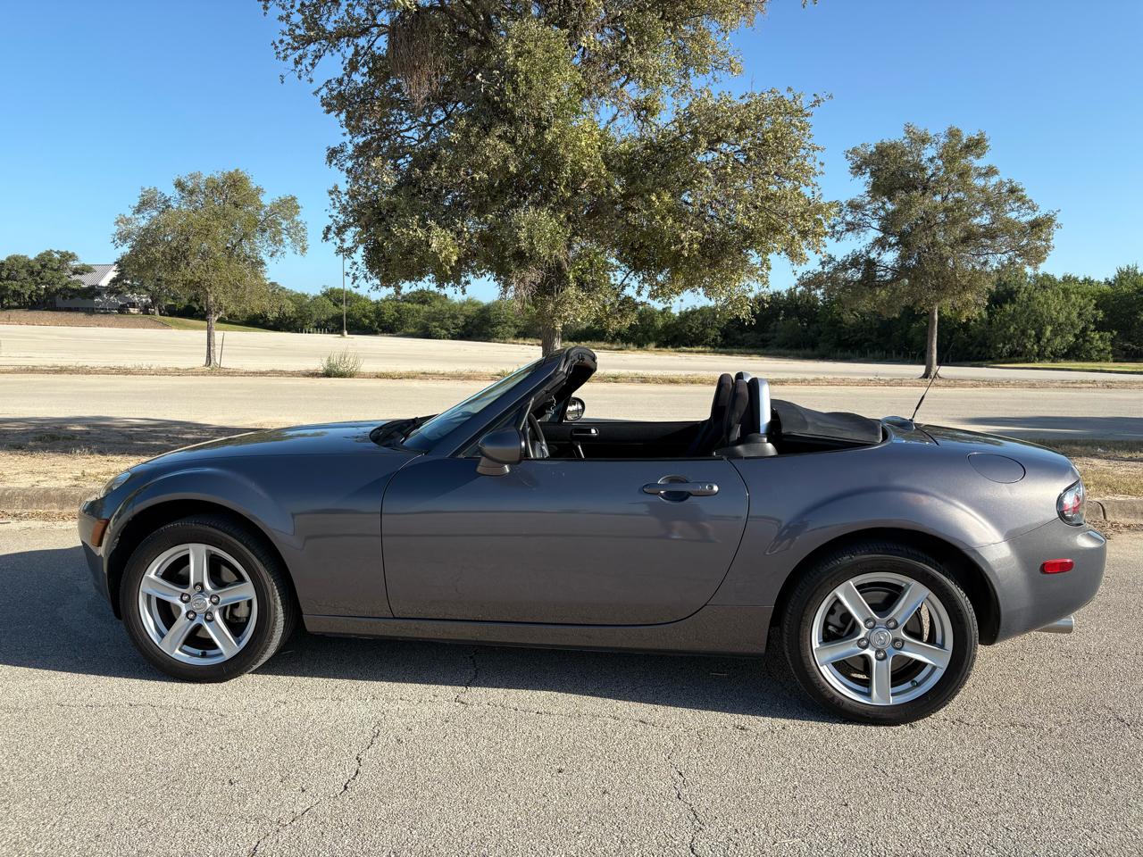 Mazda MX-5 Miata  2007