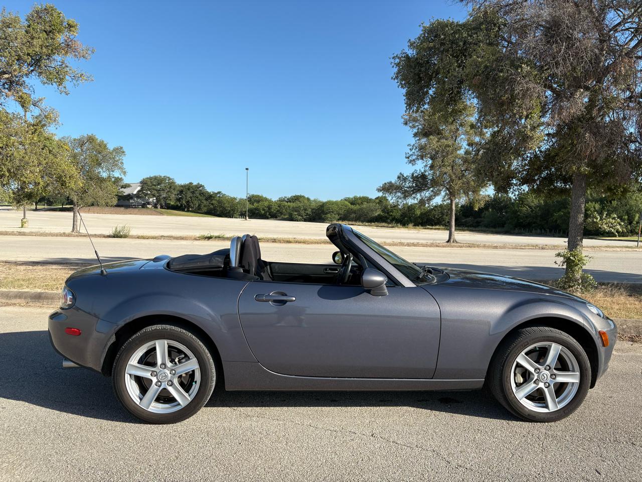 Mazda MX-5 Miata  2007