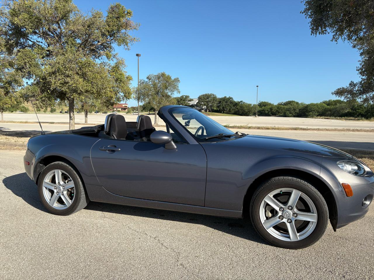 Mazda MX-5 Miata  2007