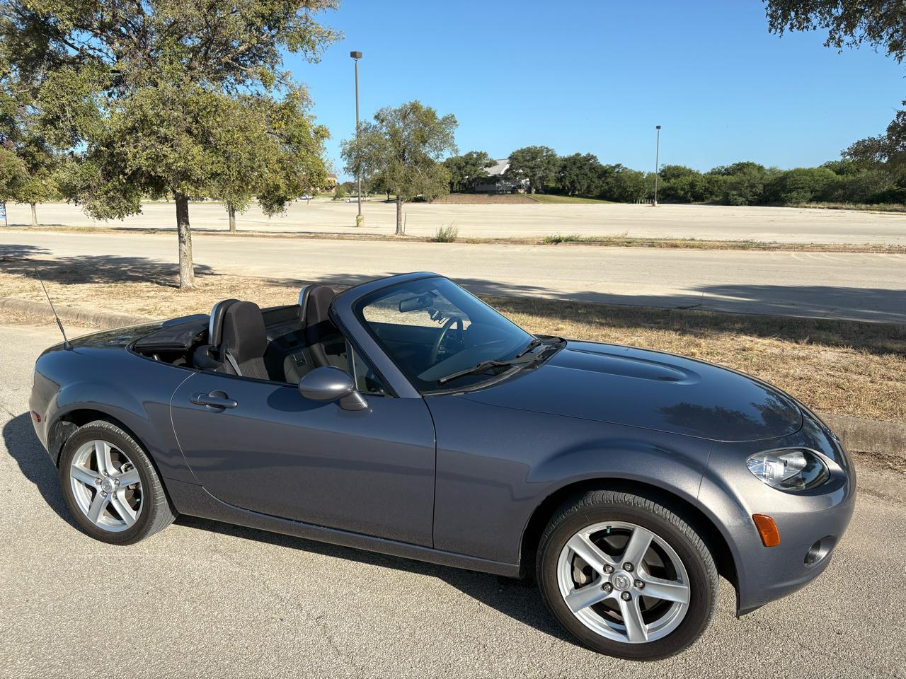 Mazda MX-5 Miata  2007