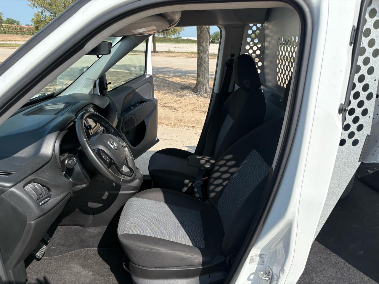 RAM ProMaster City Cargo Van Tradesman Van 2017