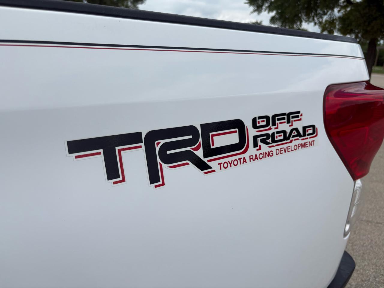 Toyota Tundra 2WD Truck  2010