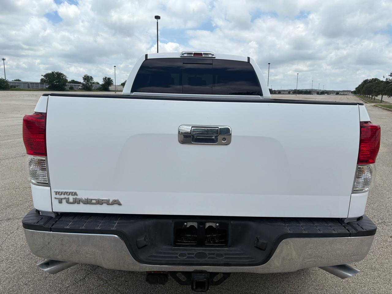 Toyota Tundra 2WD Truck  2010