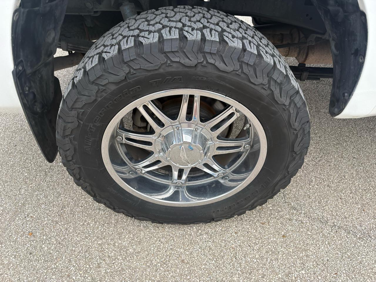 Toyota Tundra 2WD Truck  2010
