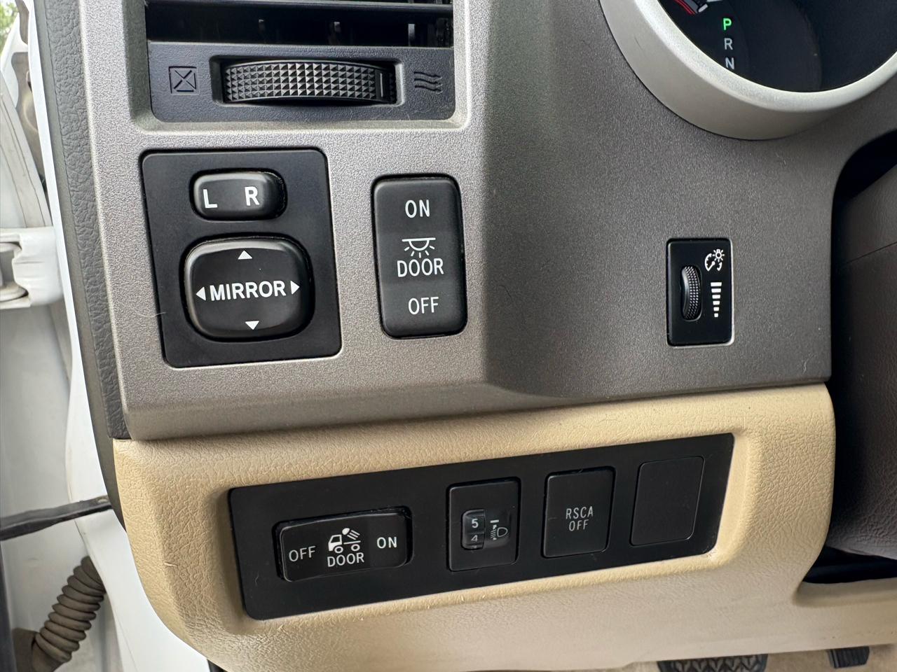 Toyota Tundra 2WD Truck  2010