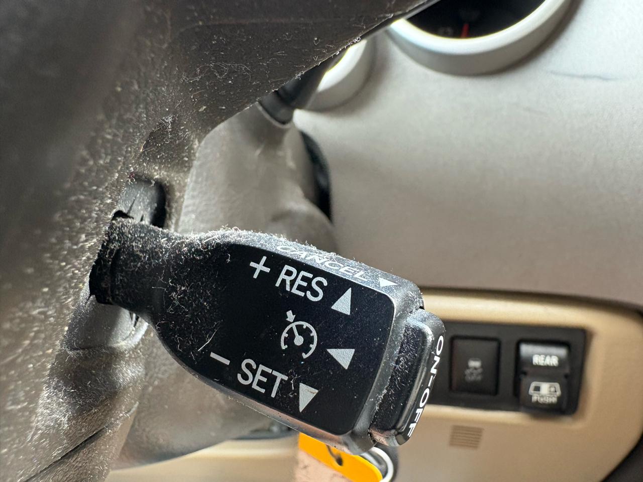 Toyota Tundra 2WD Truck  2010