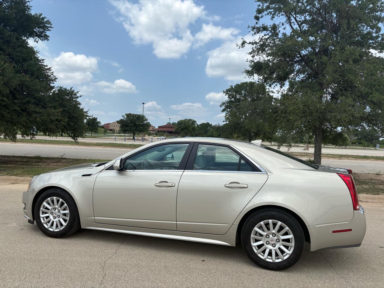 Cadillac CTS Sedan 4dr Sdn 3.0L Luxury RWD 2013