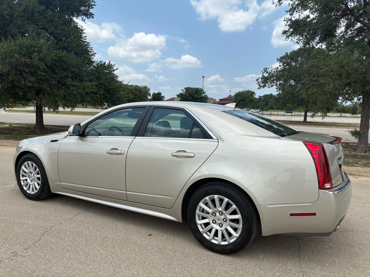 Cadillac CTS Sedan 4dr Sdn 3.0L Luxury RWD 2013