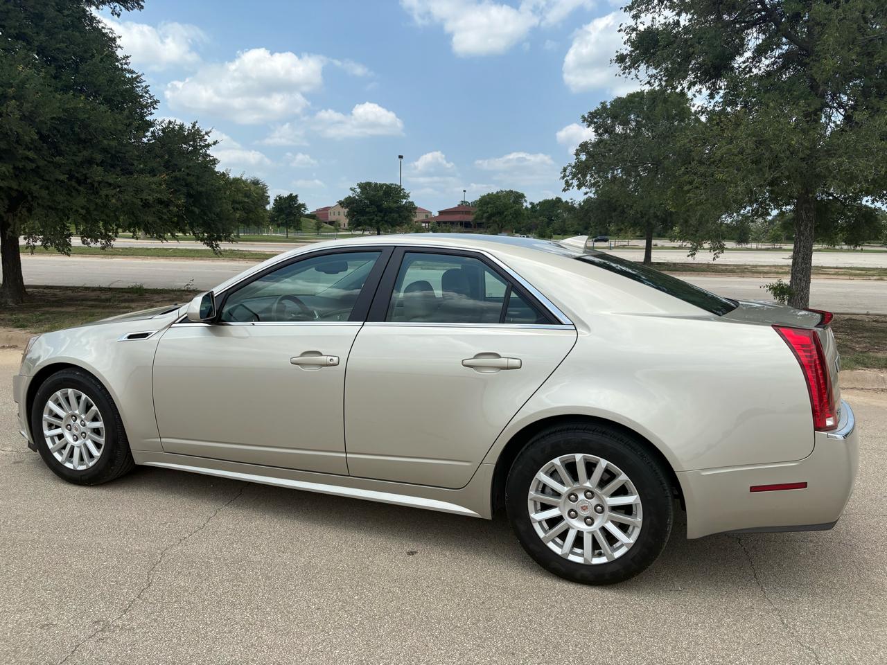 Cadillac CTS Sedan 4dr Sdn 3.0L Luxury RWD 2013
