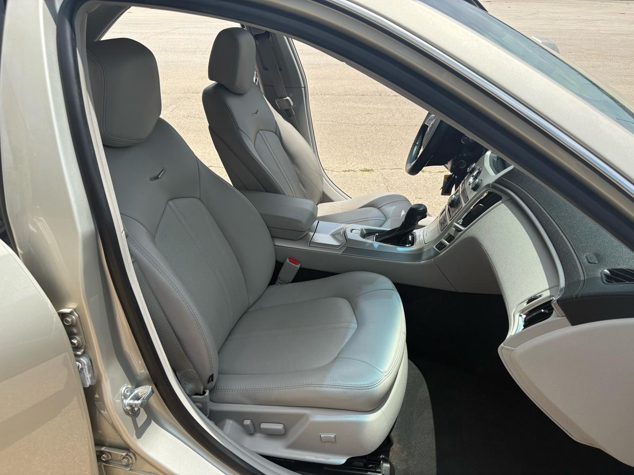 Cadillac CTS Sedan 4dr Sdn 3.0L Luxury RWD 2013