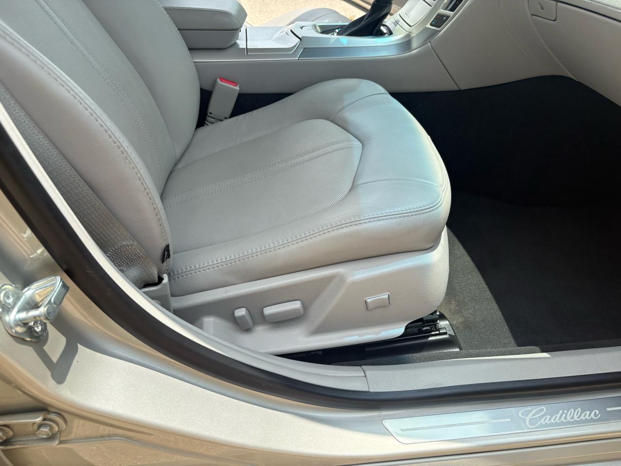 Cadillac CTS Sedan 4dr Sdn 3.0L Luxury RWD 2013